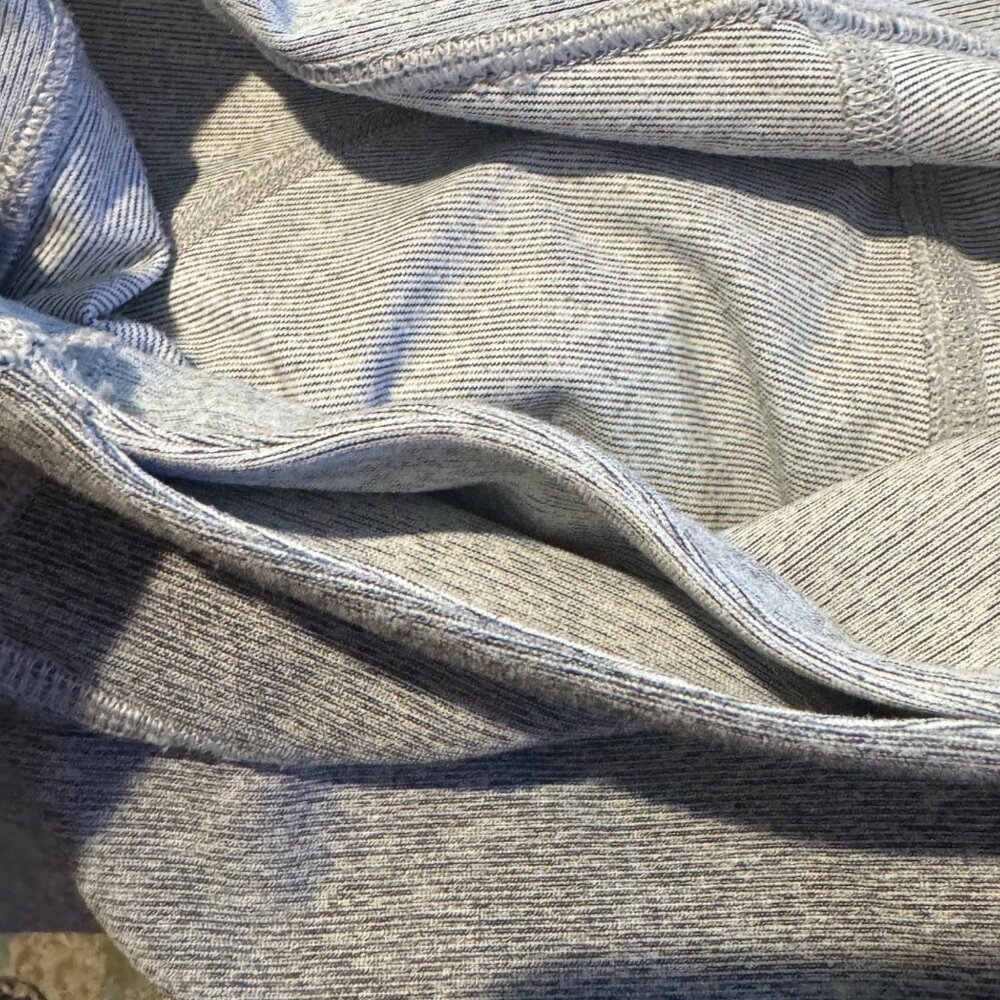 Outdoor Voices Warmup cropped Legging In Dove Ash Color woman’s size XL gray whi - Picture 7 of 9